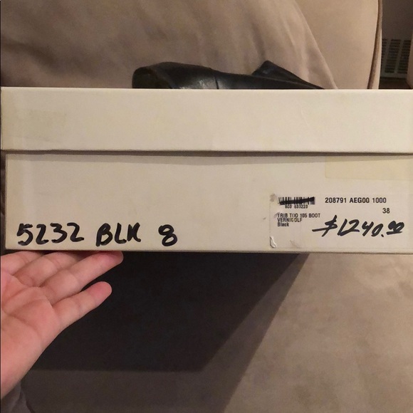 Authentic ysl tribute 105 boot make me an OFFER 😊 - Picture 3 of 8